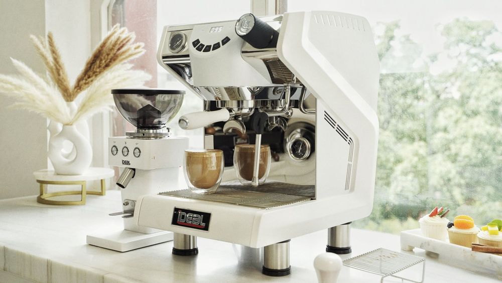 A Simple Guide to Picking the Perfect Coffee Machine for Your Café